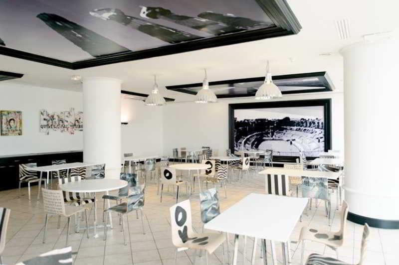 Hotel Plaza 4*